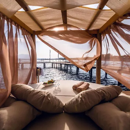 Wyndham Perili Bay מלון