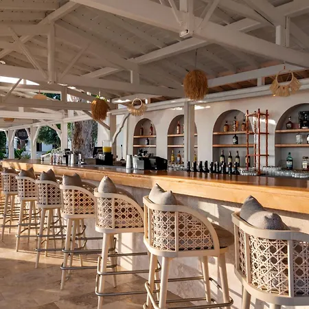 Wyndham Perili Bay מלון דטקה