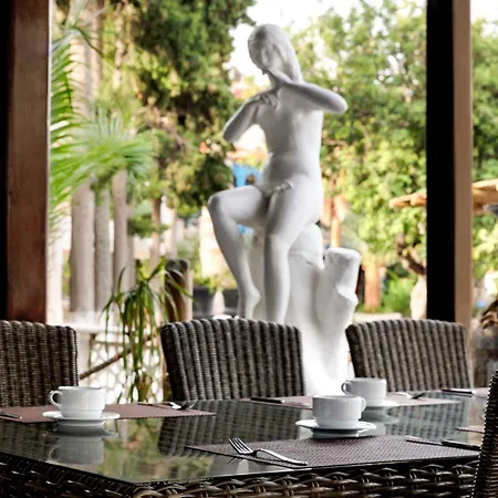 Wyndham Perili Bay מלון דטקה