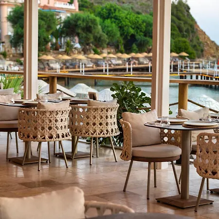 מלון Wyndham Perili Bay