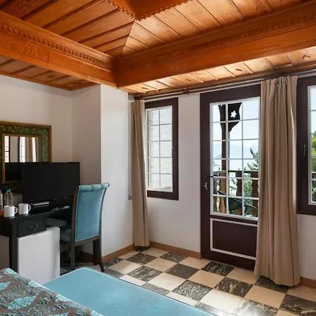 Wyndham Perili Bay 5* דטקה