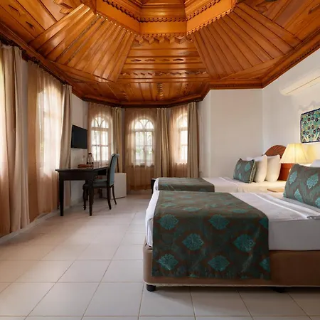מלון Wyndham Perili Bay