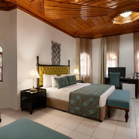 מלון Wyndham Perili Bay 5*